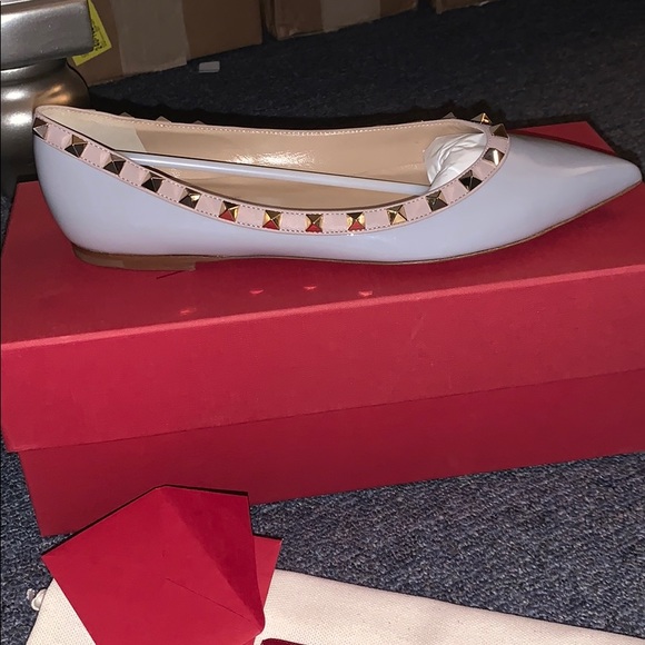 Host Pick Valentino garavani rockstud flats - Picture 6 of 6